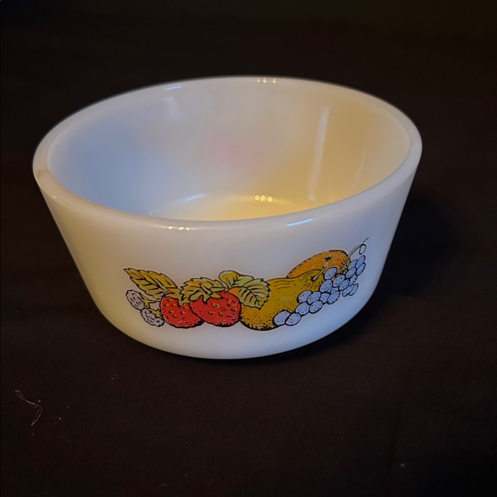 Anchor Hocking Custard Dessert Fruit Pattern Bowl - Picture 2 of 3